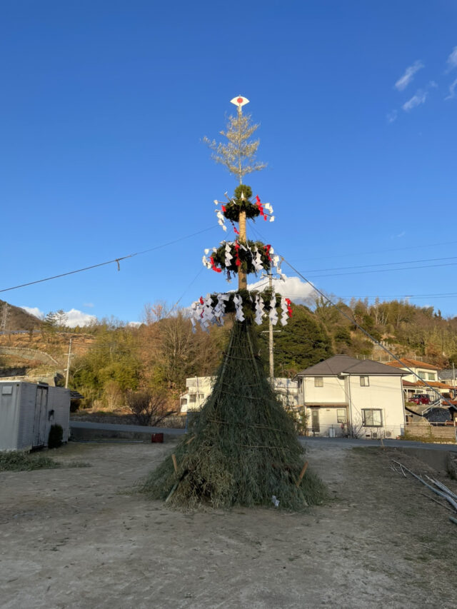 吉名圃場隣地に、お祭りの準備が整いました。