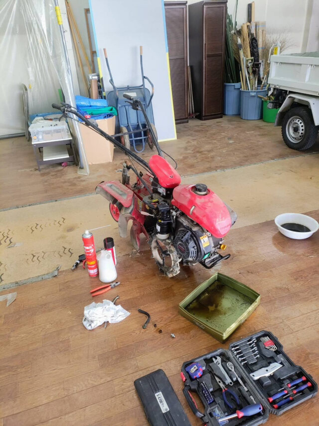 ラジコン草刈り機と管理機のメンテナンス